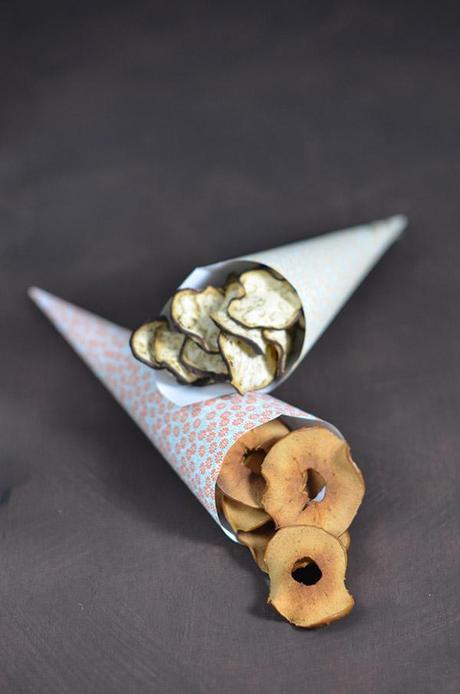 Chips de berenjenas y de manzana Chips de berenjenas y de manzana