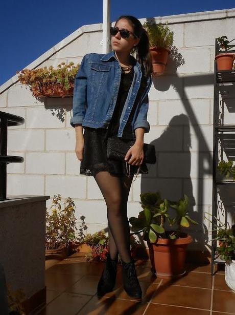 LACE IT! LACE IT!