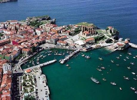 Los puertos templarios (Cataluña, Comunidad Valenciana, Baleares, Andalucía, Galicia, Asturias, Cantabria y País Vasco) puerto_templarios_castro_urdiales