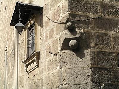 Toledo: la Enigmática Virgen del Tiro