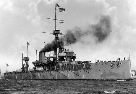 El origen del Bunga Bunga, o cómo trolear a la Armada Británica El origen del Bunga Bunga, o cómo trolear a la Armada Británica