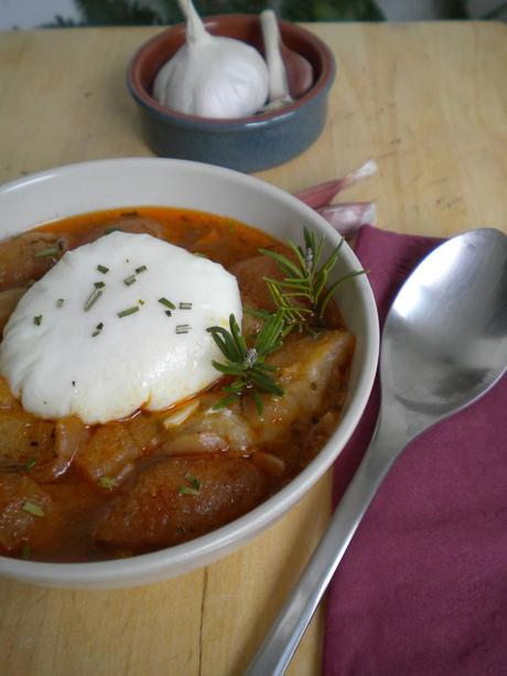 Sopa de ajo a mi gusto Sopa de ajo a mi gusto