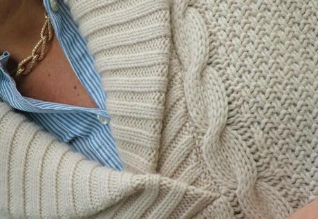 MIS LOOKS - MI PONCHO DE PUNTO MIS LOOKS - MI PONCHO DE PUNTO