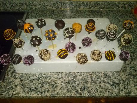 CAKE POPS CAKE POPS