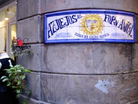 El Born, opciones con encanto para incluir en tu agenda del #080bcnfashion Los detalles de este barrí emblemático de Barcelona, aparecen literalmente en cualquier esquina.