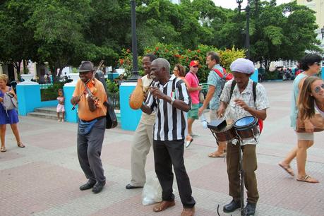 Artículo periodístico: Mil sabores cubanos, ¡riiicos!