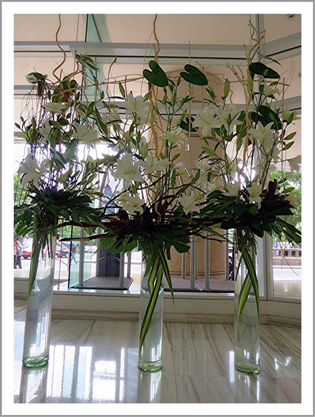 Glamour bloggers! Glamour bloggers!