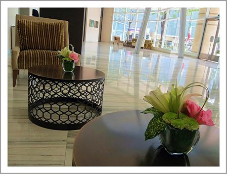 Glamour bloggers! Glamour bloggers!