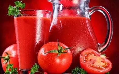 Beneficios del jugo de tomate para la salud