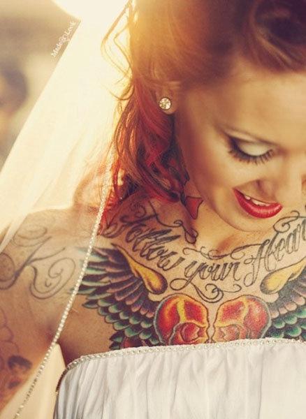 Novias con tatuajes a la vista novias con tatuajes
