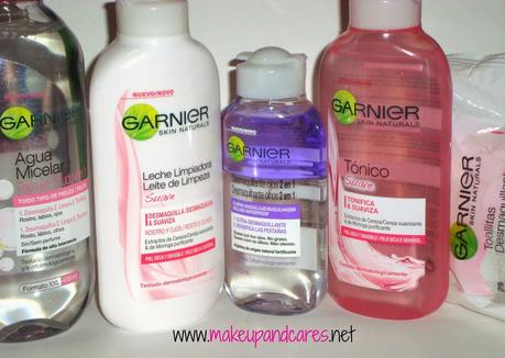 Una piel bonita y sana depende de un buen tratamiento de limpieza . Una piel bonita y sana depende de un buen tratamiento de limpieza .