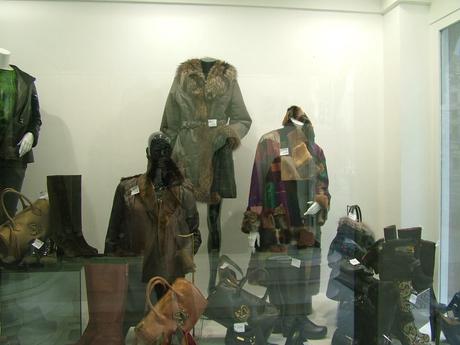 REBAJAS EN LUCIO HERREZUELO REBAJAS EN LUCIO HERREZUELO