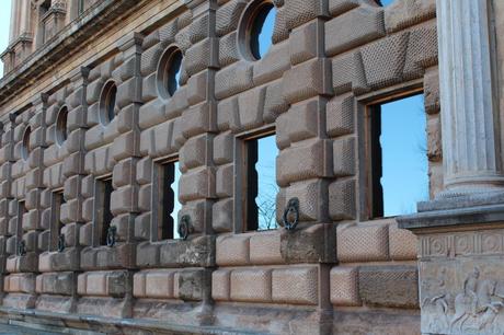 Fur coat & Converse photo IMG_3898_zps69cf9bef.jpg