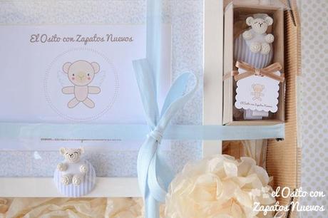 HELP! MI AMIGA ACABA DE TENER UN PEQUE canastilla bebé recién nacido amigurumi osito chupetero marco packaging nacimiento bautizo babyshower regalo handmade