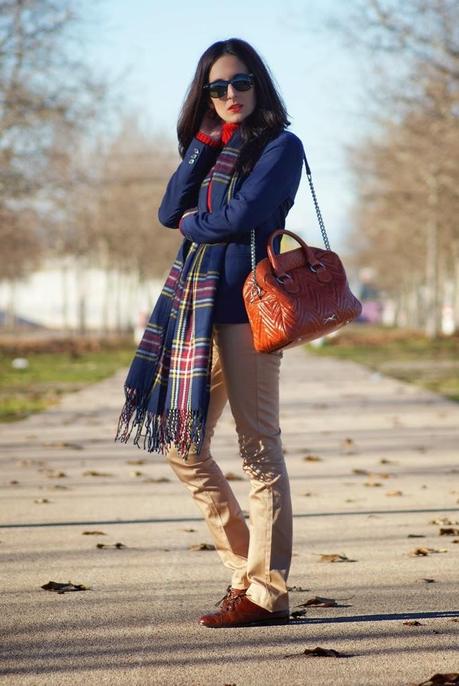 BRITISH LONG SCARFBlazer: Pull&Bear, Sweater: Zara, P... BRITISH LONG SCARFBlazer: Pull&Bear, Sweater: Zara, P...