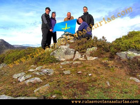 Foto de la cima de la Colladina Foto de la cima de la Colladina