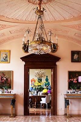 Celebrities at home: Donatella Versace vs Francisco Costa Celebrities at home: Donatella Versace vs Francisco Costa