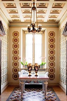 Celebrities at home: Donatella Versace vs Francisco Costa Celebrities at home: Donatella Versace vs Francisco Costa