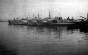 Un parecido físico, una mujer extraordinaria y un noble español. Un parecido físico, una mujer extraordinaria y un noble español.