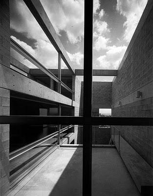 Encuesta 21: Tadao Ando. Un Reconocimiento a La Solidez de Toda una Carrera