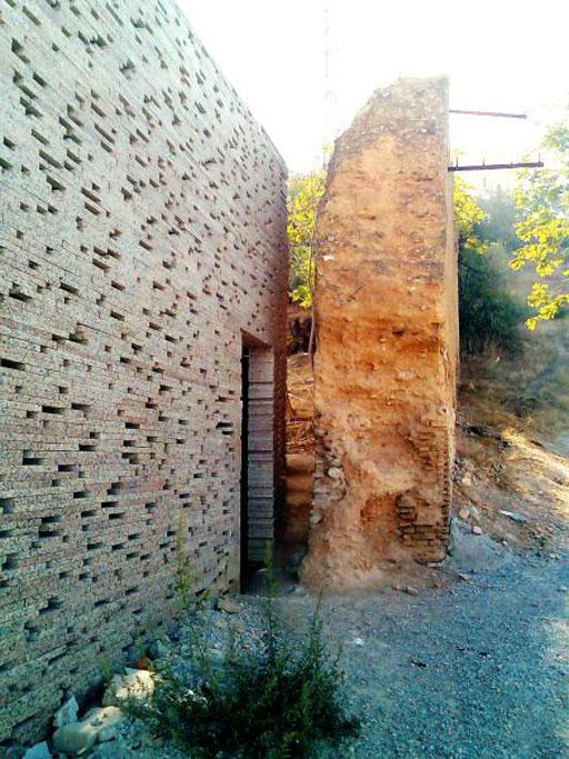 Intervención Muralla Nazarí (Granada) Jiménez Torrecillas, minimalismo andaluz