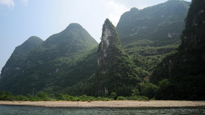Travesía por el río Li hasta Yangshuo Travesía por el río Li hasta Yangshuo