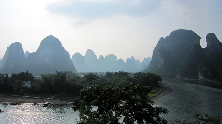 Travesía por el río Li hasta Yangshuo Travesía por el río Li hasta Yangshuo
