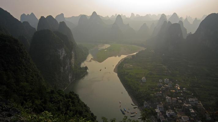 Travesía por el río Li hasta Yangshuo Travesía por el río Li hasta Yangshuo