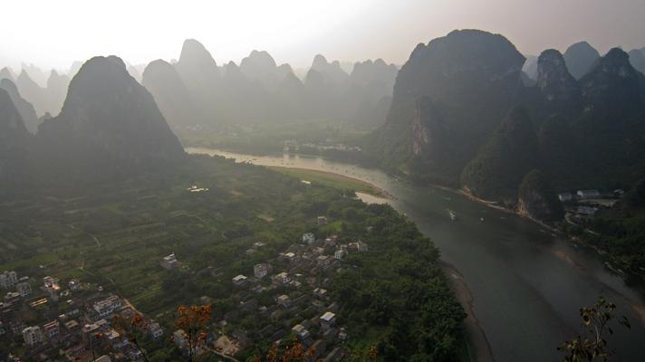 Travesía por el río Li hasta Yangshuo Travesía por el río Li hasta Yangshuo
