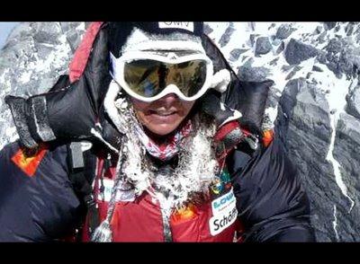 Pasaban haciendo cima La notaria del Himalaya