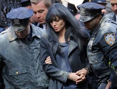 SALT (USA, 2010) Acción, Intriga, Espionaje SALT (USA, 2010) Acción, Intriga, Espionaje