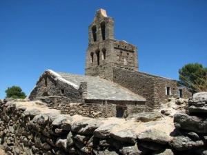 Iglesia y poblado de Santa Helena.