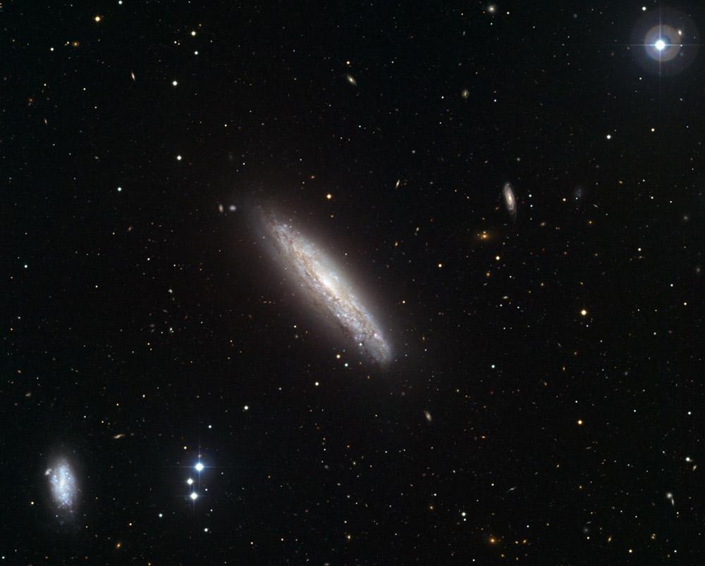 ESO observa una galaxia de gran formación estelar