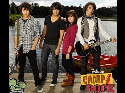 Camp Rock 2: Jonas Brothers y Demi Lovato vuelven al cine