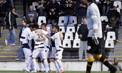 APERTURA 2010: SIGUE SIN PODER FUERA DE CASA APERTURA 2010: SIGUE SIN PODER FUERA DE CASA