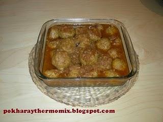 Albóndigas en salsa española