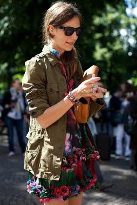 De la pasarela a la calle o ¿De la calle a las pasarelas? De la pasarela a la calle o ¿De la calle a las pasarelas?