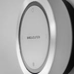 Bang & Olufsen BeoSound Essence, un elegante sistema de audio en el que puedes controlar tu música con un toque Bang & Olufsen BeoSound Essence, un elegante sistema de audio en el que puedes controlar tu música con un toque