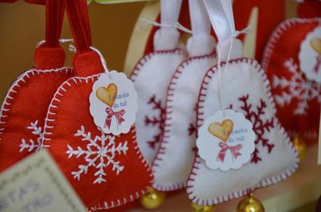 Adornando la Navidad Adornando la Navidad