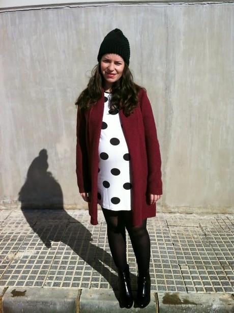 .Lunares y burgundy. .Lunares y burgundy.