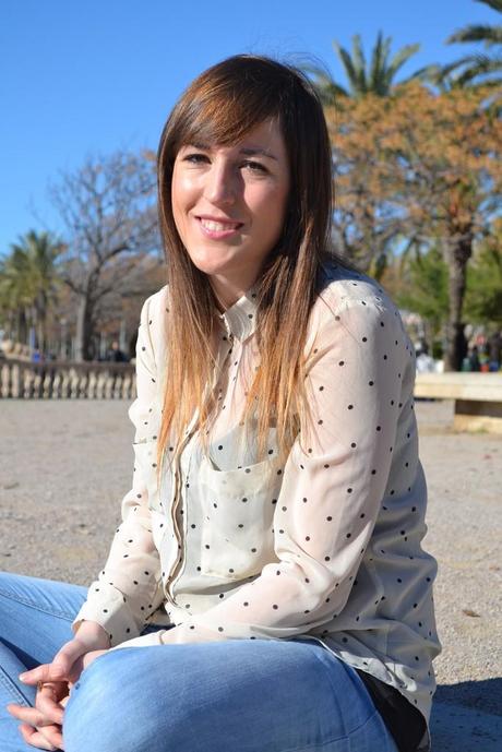 Look of the day: Wine colored coat Look of the day: Wine colored coat