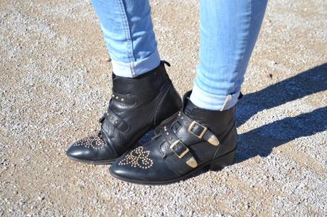 Look of the day: Wine colored coat Look of the day: Wine colored coat