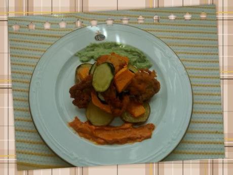 CHULETAS DE LECHAL REBOZADAS CON MOJO ROJO Y MOJO VERDE CHULETAS DE LECHAL REBOZADAS CON MOJO ROJO Y MOJO VERDE