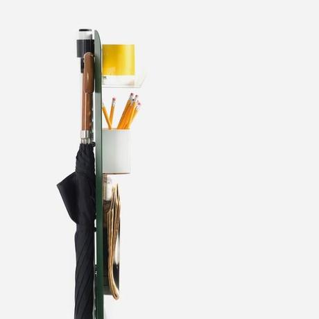 Islands: islas multifuncionales para mantener el orden en el espacio de trabajo, de Jordi Blasi para Vilagrasa. Islands: islas multifuncionales para mantener el orden en el espacio de trabajo, de Jordi Blasi para Vilagrasa.