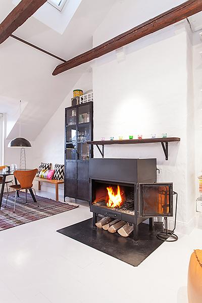 UN LOFT DE ESTILO ECLÉCTICO MUY LUMINOSO UN LOFT DE ESTILO ECLÉCTICO MUY LUMINOSO