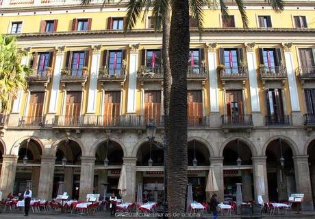 22 AÑOS DESPUÉS, EL TAXIDERMISTA REGRESA A LA PLAÇA REIAL 22 AÑOS DESPUÉS, EL TAXIDERMISTA REGRESA A LA PLAÇA REIAL