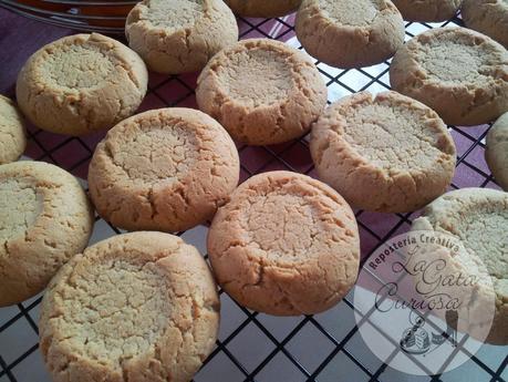GALLETAS DE TURRON DE YEMA Y NUECES GALLETAS DE TURRON DE YEMA Y NUECES