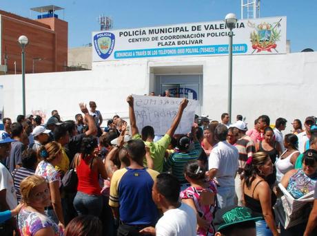 Protestan los estudiantes en Venezuela