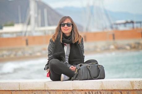 Comfy and ready for a large walk Comfy and ready for a large walk