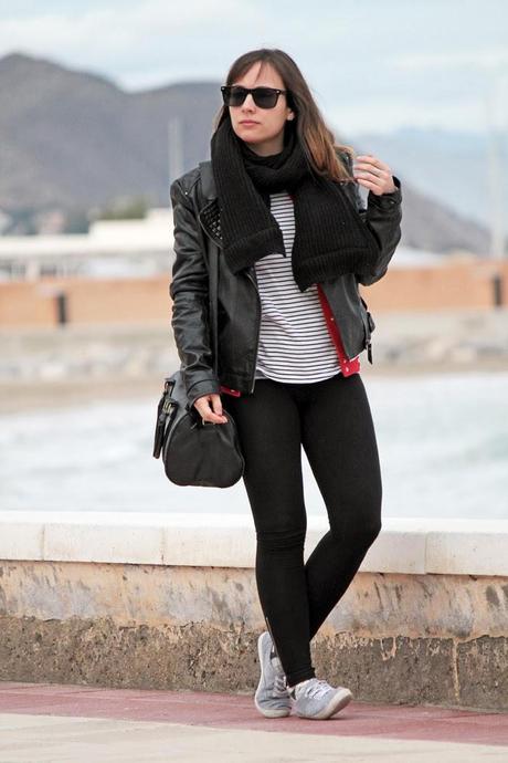 Comfy and ready for a large walk Comfy and ready for a large walk